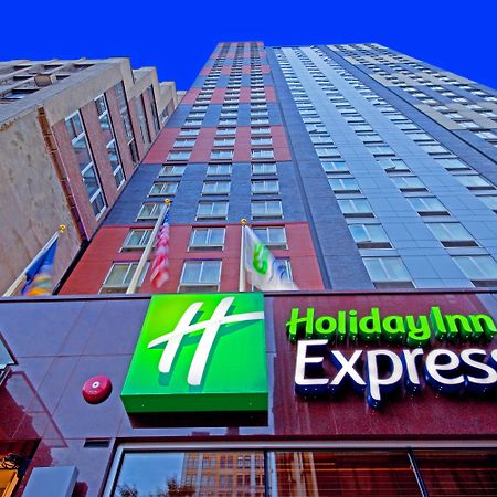 Holiday Inn Express - Times Square By Ihg Ню Йорк Екстериор снимка