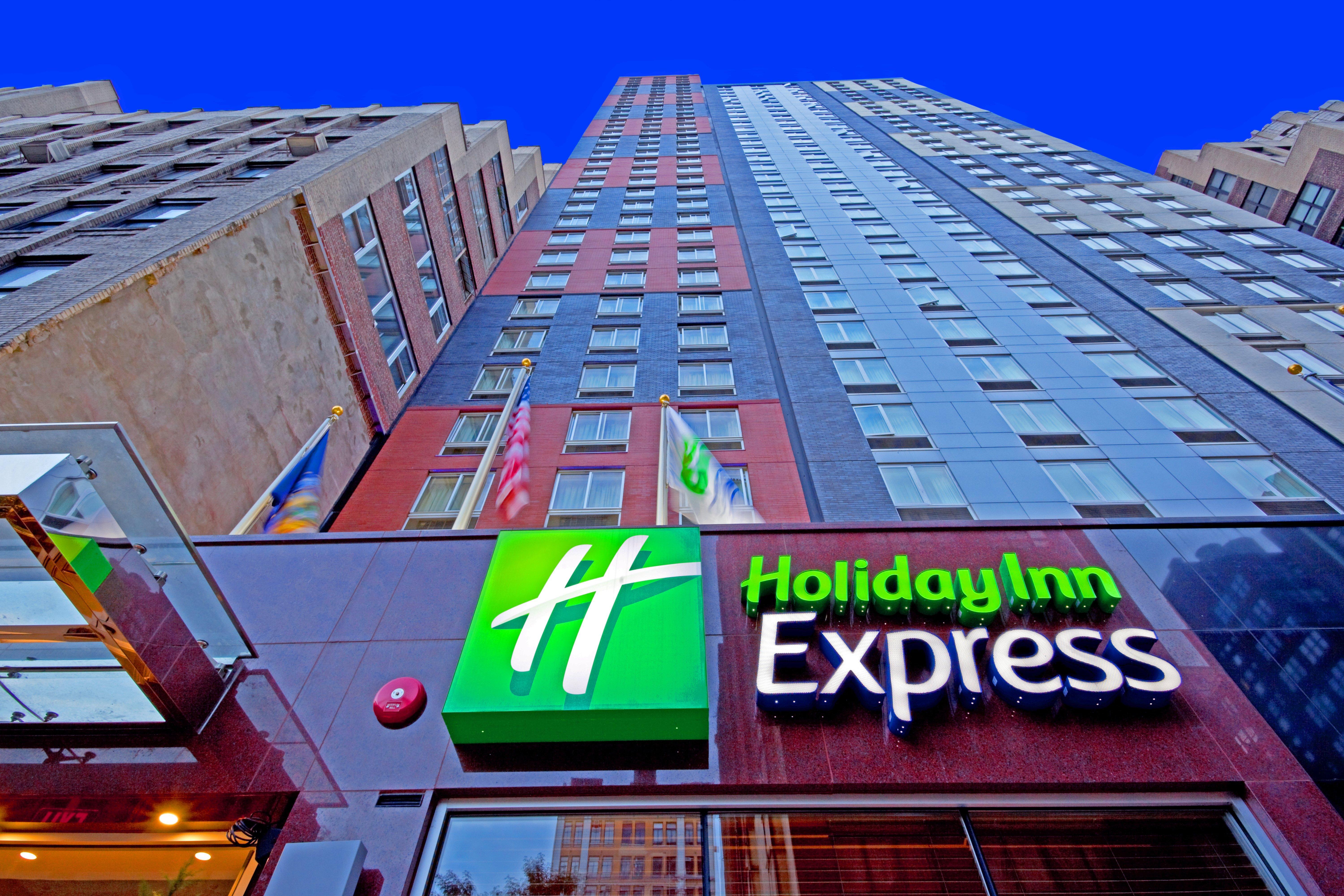 Holiday Inn Express - Times Square, An Ihg Hotel Ню Йорк Екстериор снимка