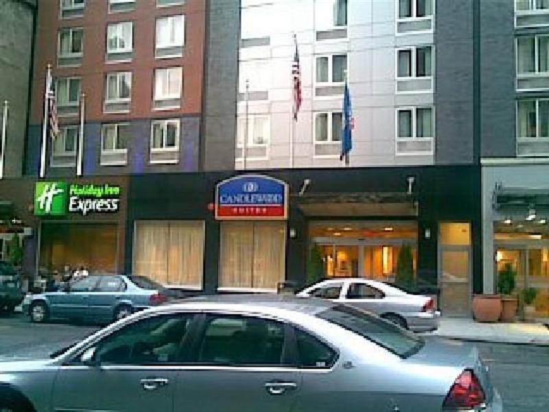 Holiday Inn Express - Times Square By Ihg Ню Йорк Екстериор снимка